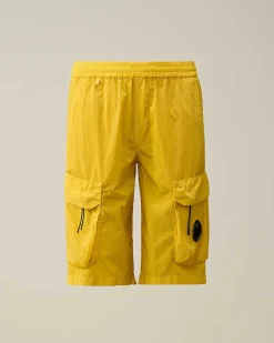 C.P. Company U16 Chrome-R Cargo Shorts Sulphur-Yellow Store